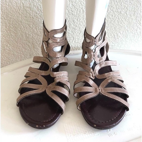 Steve Madden Beige Gladiator Wedge Zip Ankle Sandal - Picture 2 of 6
